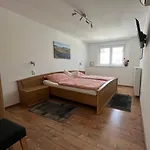 Und - Haus Budinger Alf