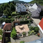 Und - Haus Budinger Gasthof 4*