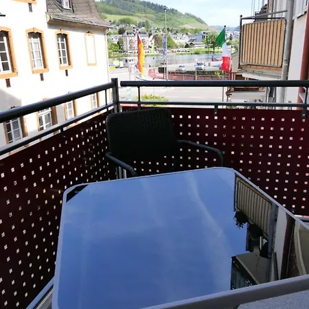 Und - Haus Budinger Guest house