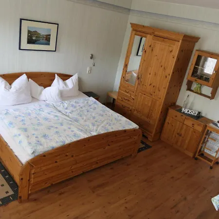 Und - Haus Budinger Guest house Alf