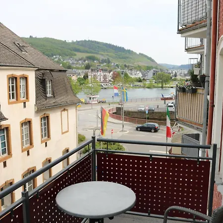 Und - Haus Budinger 4* Alf