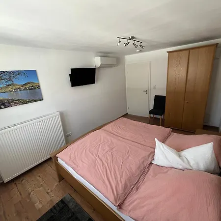 Und - Haus Budinger Alf