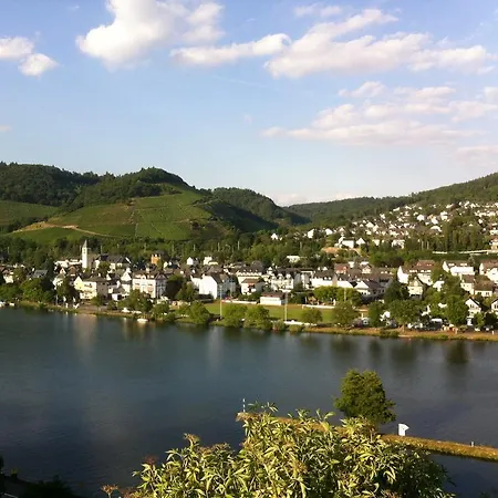 Und - Haus Budinger Guest house Alf