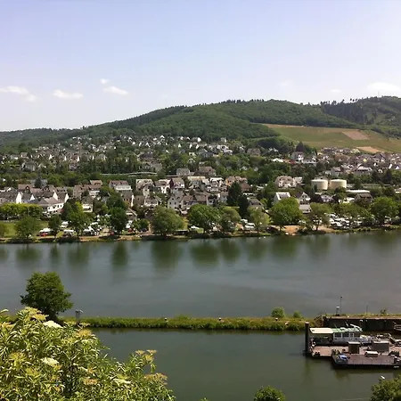 Und - Haus Budinger Alf