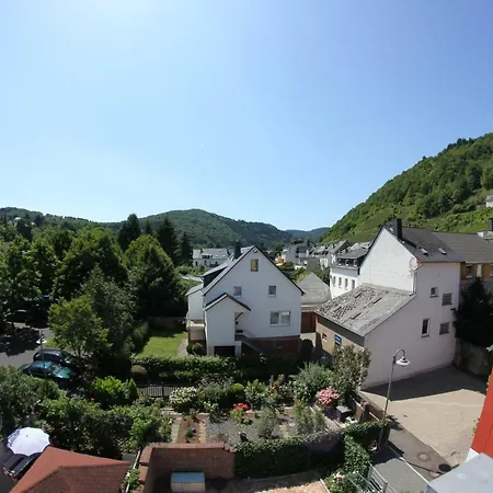 Und - Haus Budinger Guest house 4*