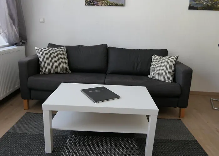 Und - Haus Budinger Alf