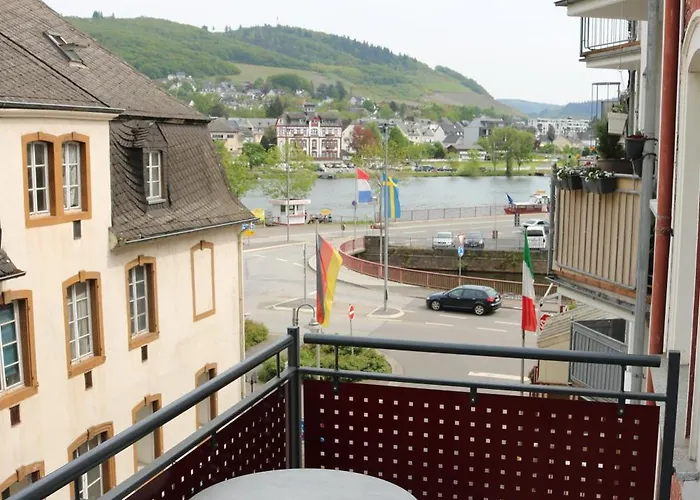 Und - Haus Budinger 4* Alf